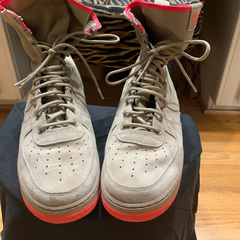 Nike Men’s Combat Boots